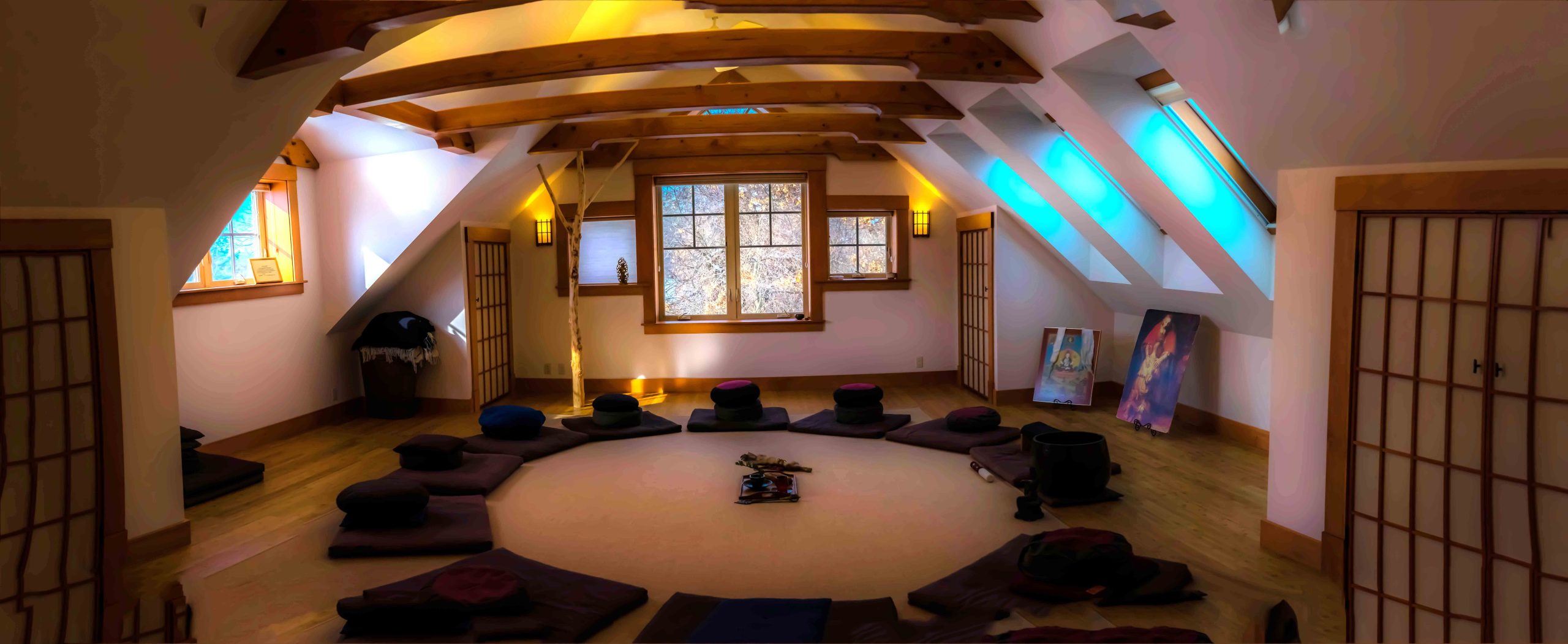 Empty Bell panorama,w_fillw_photomorphis,veryLR copy